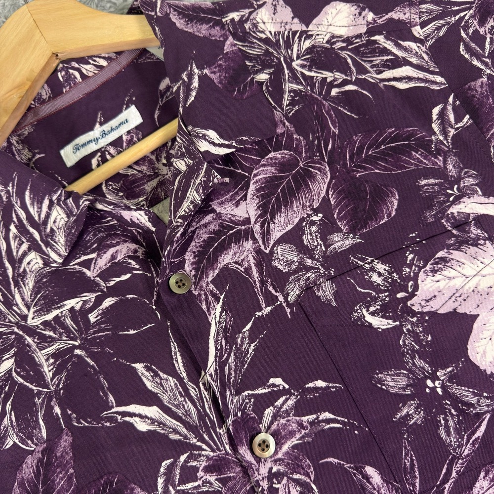 Tommy Bahama Men's Medium Purple Tropical Silk Palms Island Hawaiian‎ Shirt